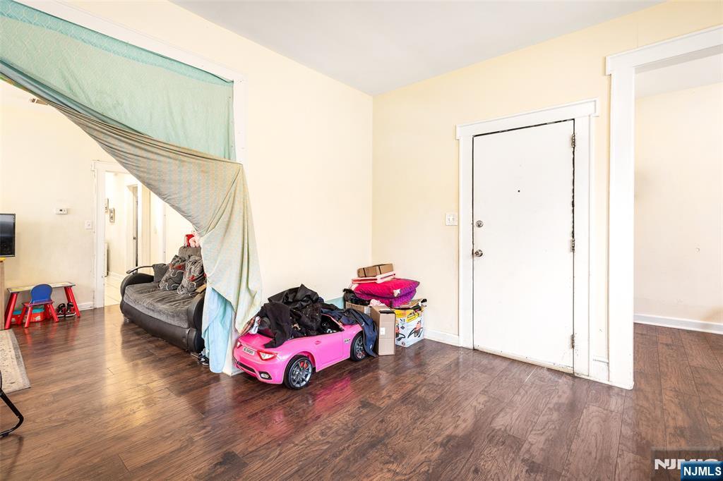 270 Goldsmith Avenue Property Photo 13