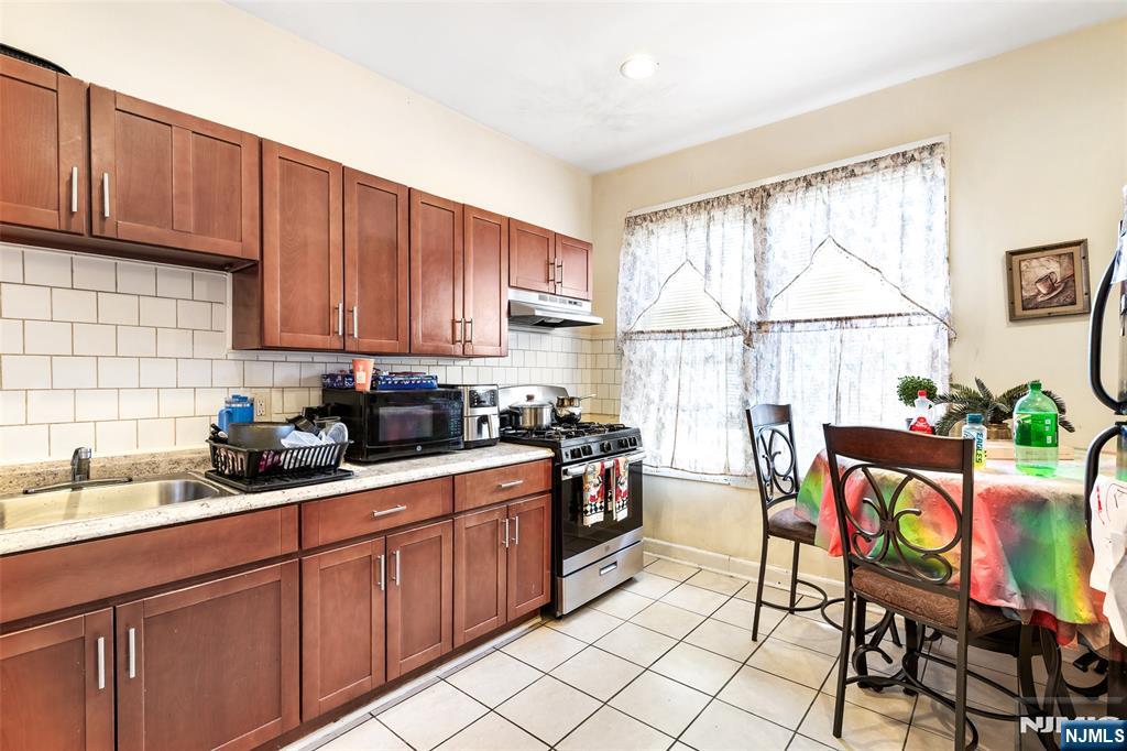 270 Goldsmith Avenue Property Photo 18