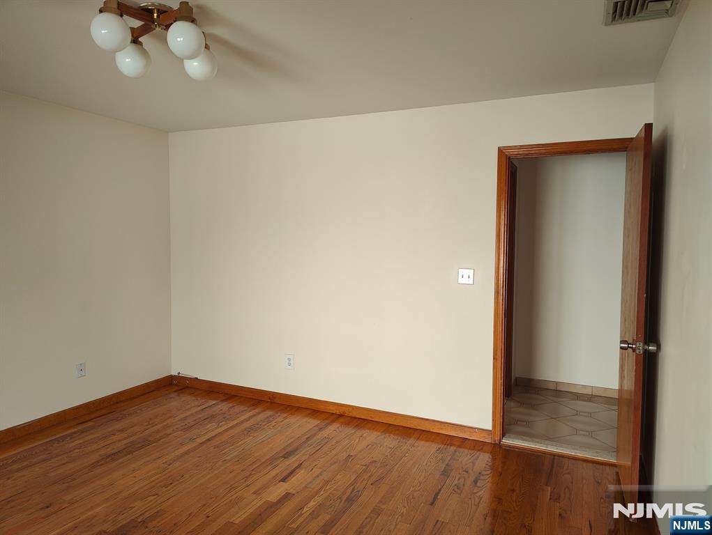 447 Jersey Avenue Property Photo 17