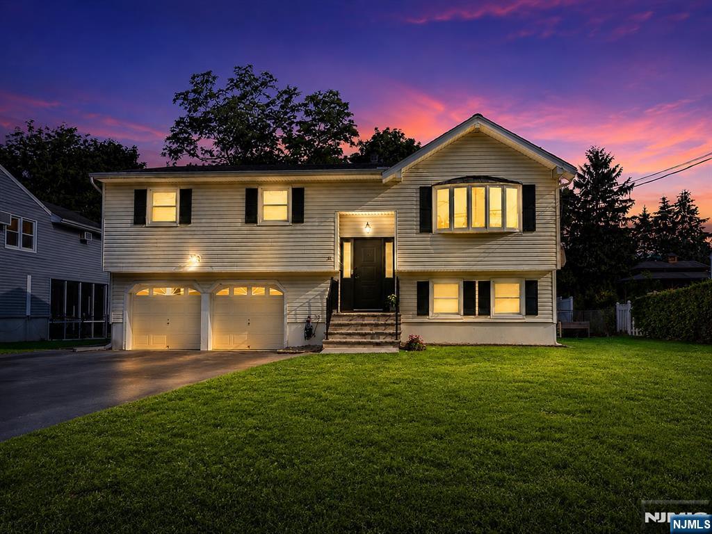33 Oak Avenue Property Photo 1