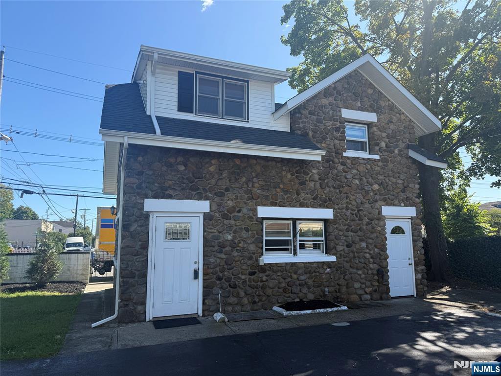 5-21 Berdan Avenue 1 Property Photo 1