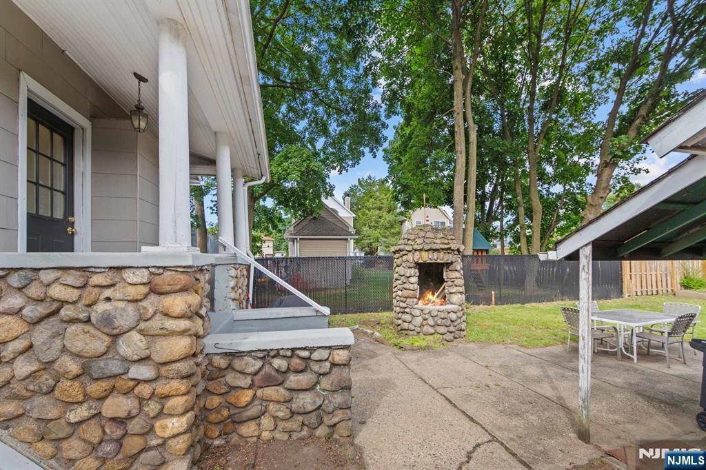 31 Wanamaker Avenue 1 Property Photo 7