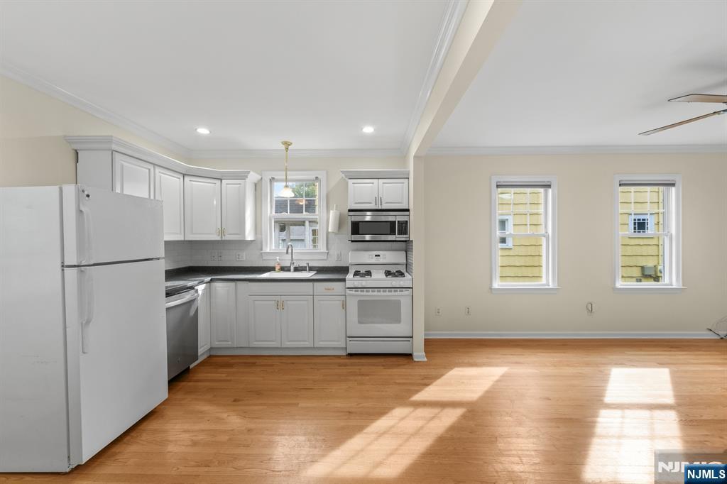 31 Wanamaker Avenue 1 Property Photo 23