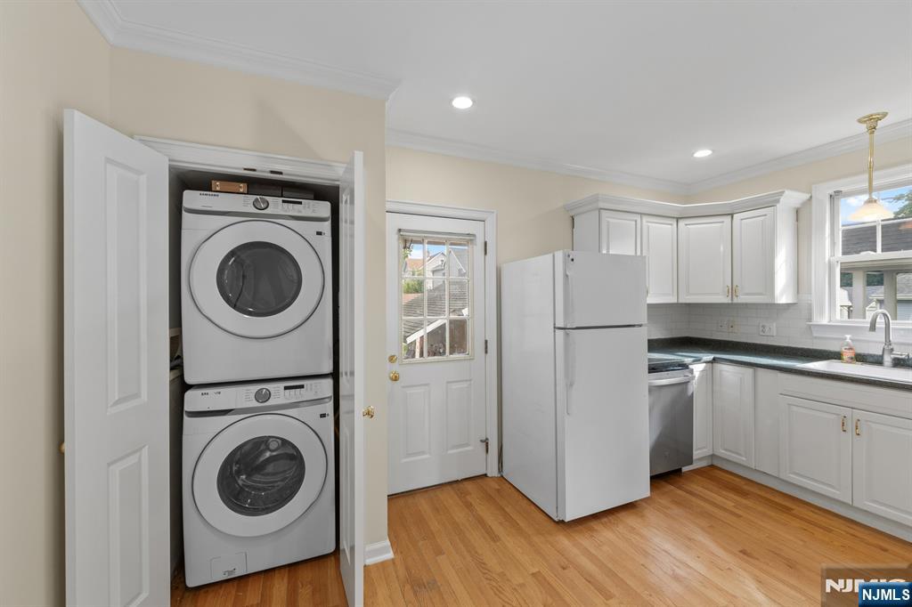 31 Wanamaker Avenue 1 Property Photo 36