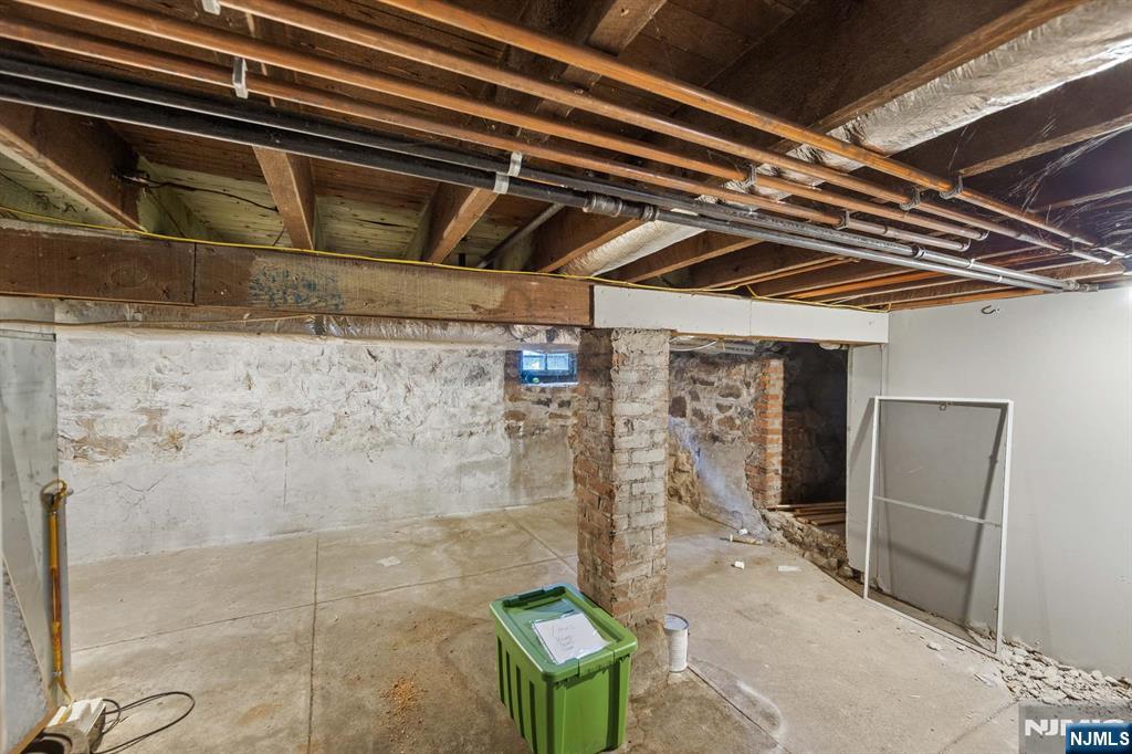 31 Wanamaker Avenue 1 Property Photo 44