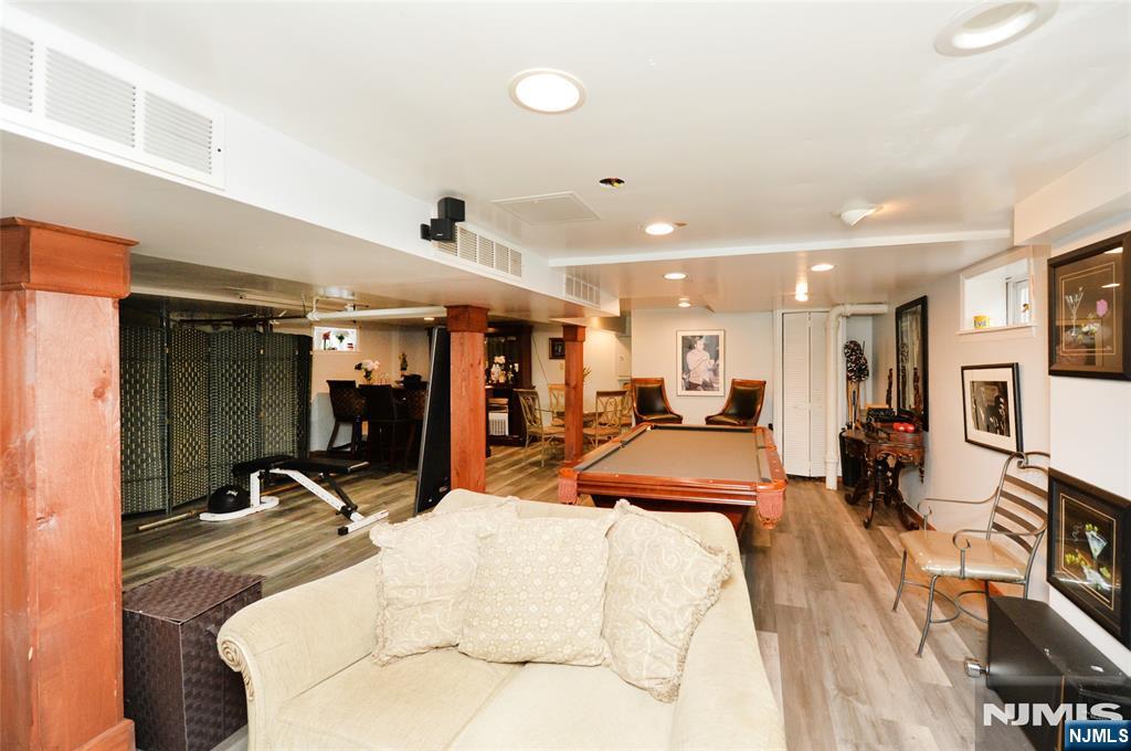 56 Dohrman Avenue Property Photo 27