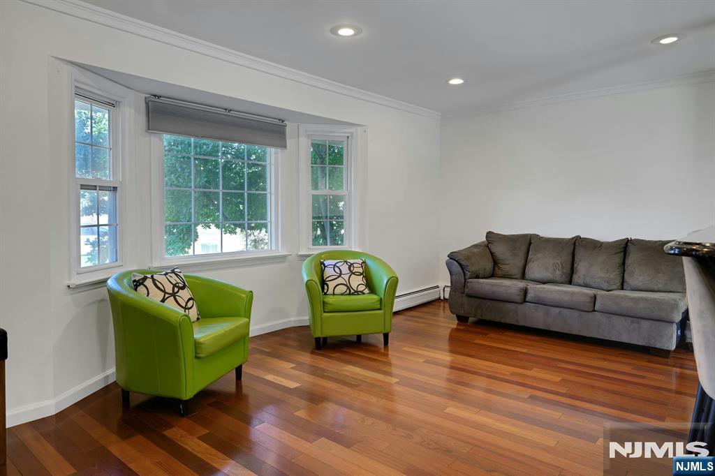 10 Cambray Road Property Photo 6