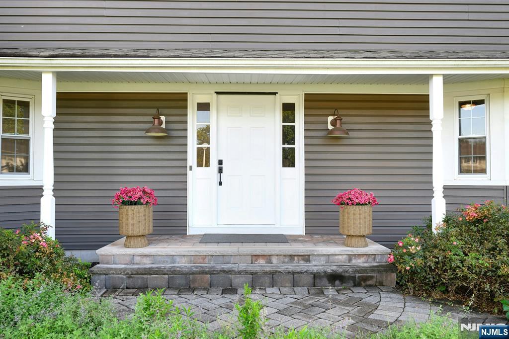 10 Cambray Road Property Photo 8