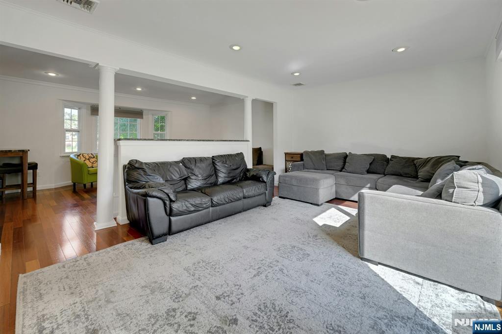 10 Cambray Road Property Photo 14