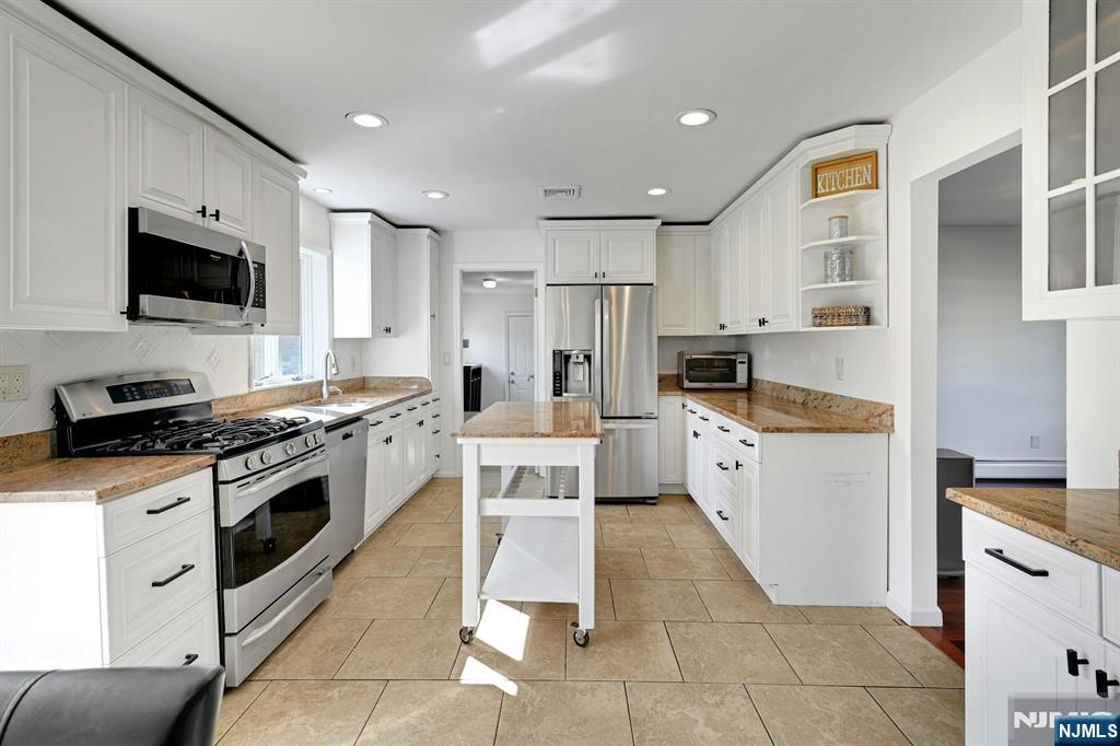 10 Cambray Road Property Photo 18