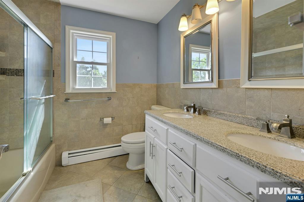 10 Cambray Road Property Photo 24