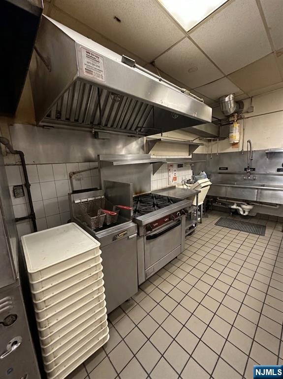 66 E Madison Avenue Property Photo 9