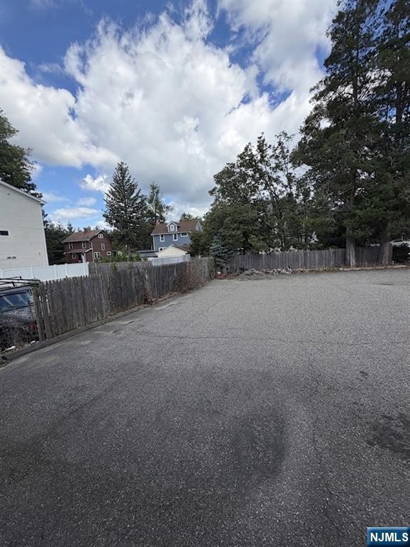 66 E Madison Avenue Property Photo 14