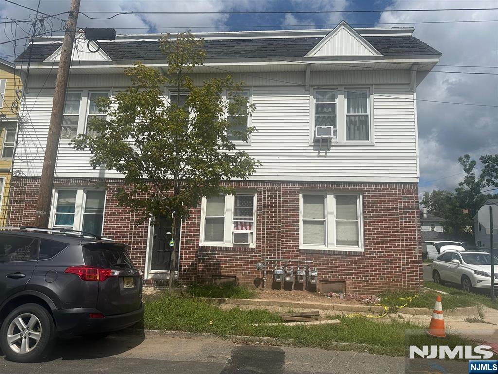 84 Tiffany Place Property Photo 1