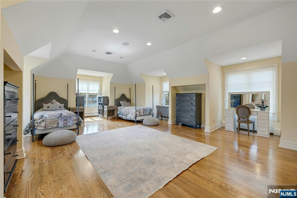 15 Mountainview Court Property Photo 30