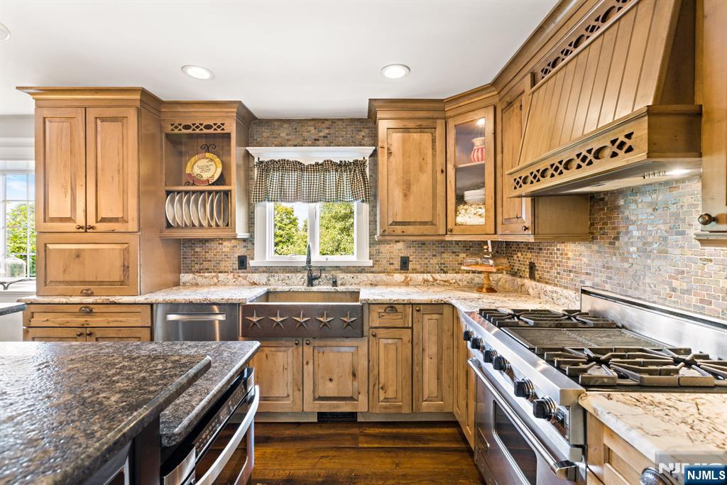11 Tannery Lane Property Photo 8
