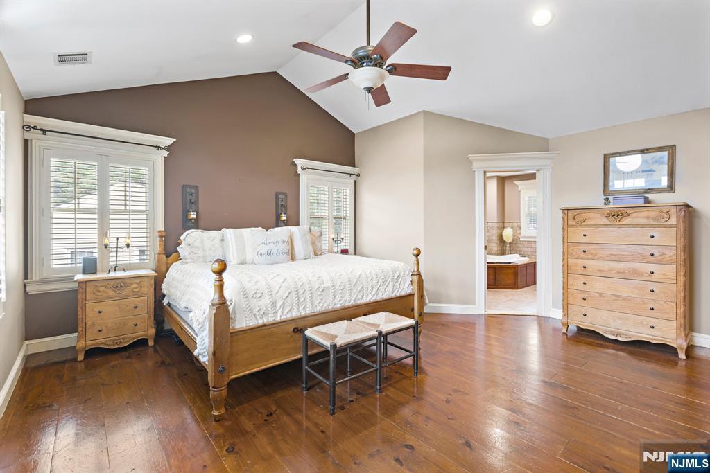 11 Tannery Lane Property Photo 18