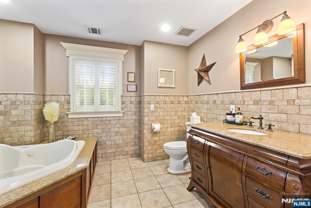 11 Tannery Lane Property Photo 21
