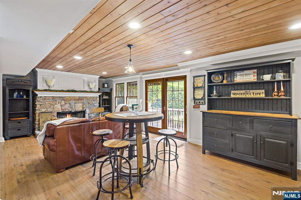 11 Tannery Lane Property Photo 30