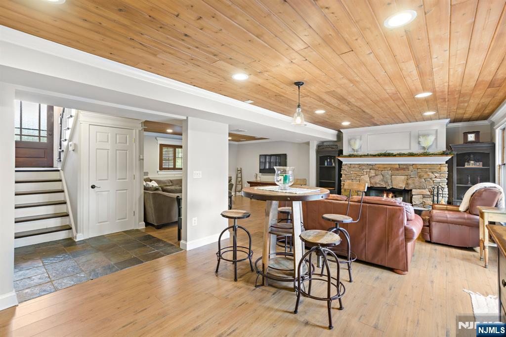 11 Tannery Lane Property Photo 35