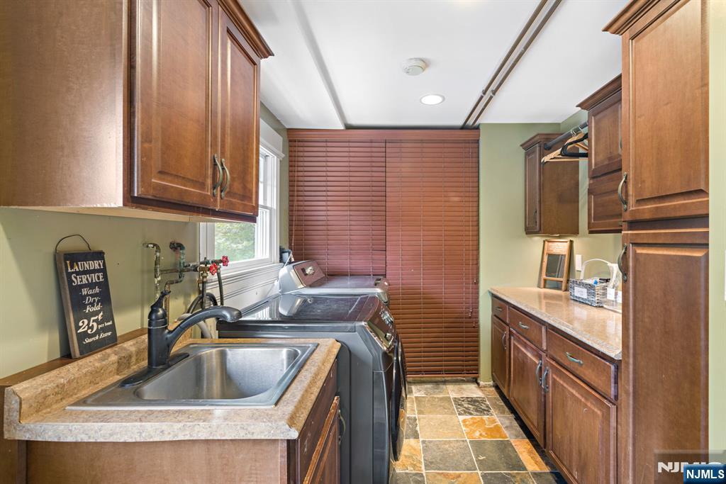 11 Tannery Lane Property Photo 36