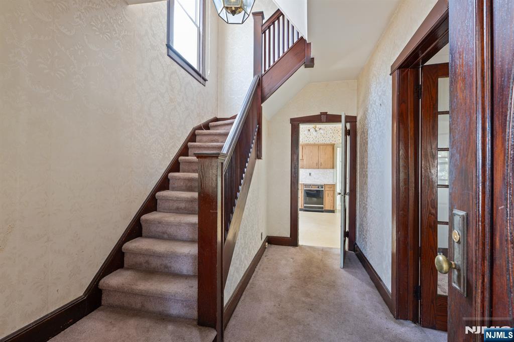 29 Luddington Avenue Property Photo 3