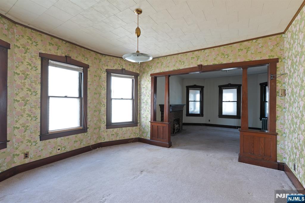 29 Luddington Avenue Property Photo 7