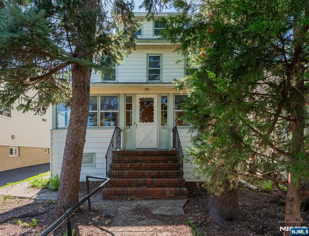 29 Luddington Avenue Property Photo 25
