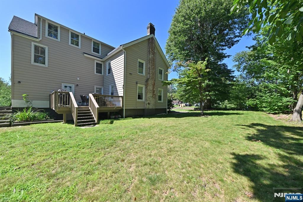51 High Property Photo 21