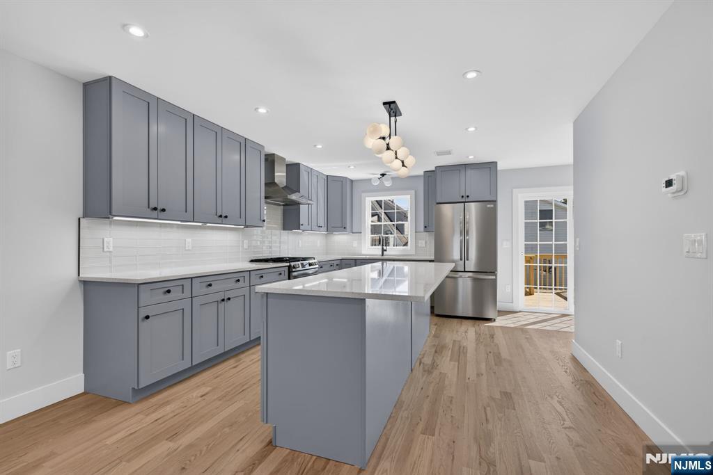 454 A Grace Avenue Property Photo 13