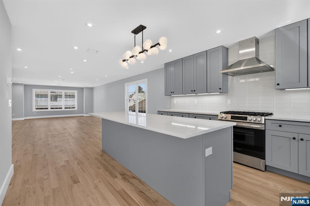 454 A Grace Avenue Property Photo 14