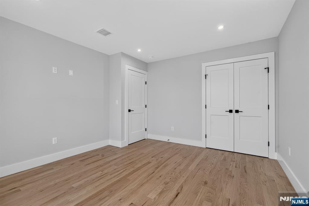 454 A Grace Avenue Property Photo 20