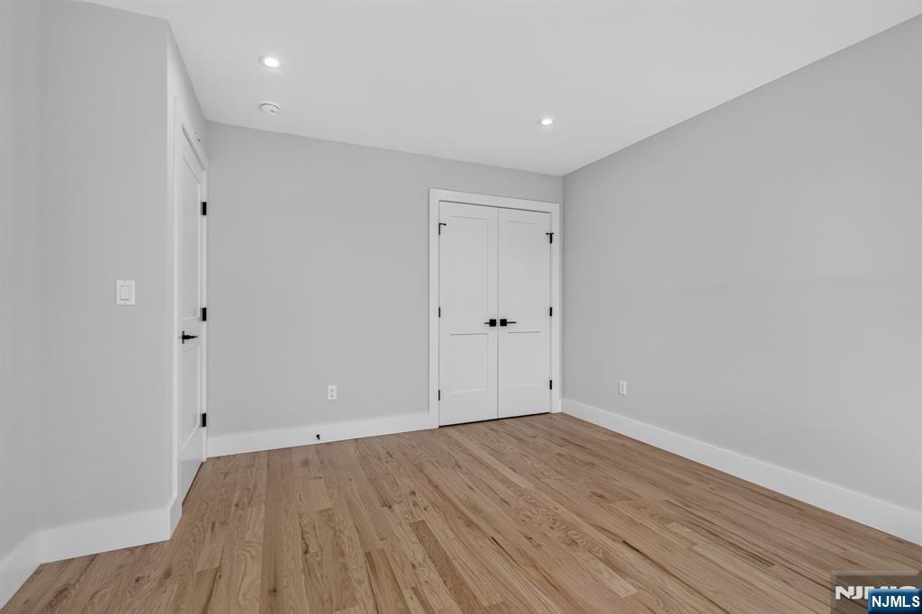 454 A Grace Avenue Property Photo 21