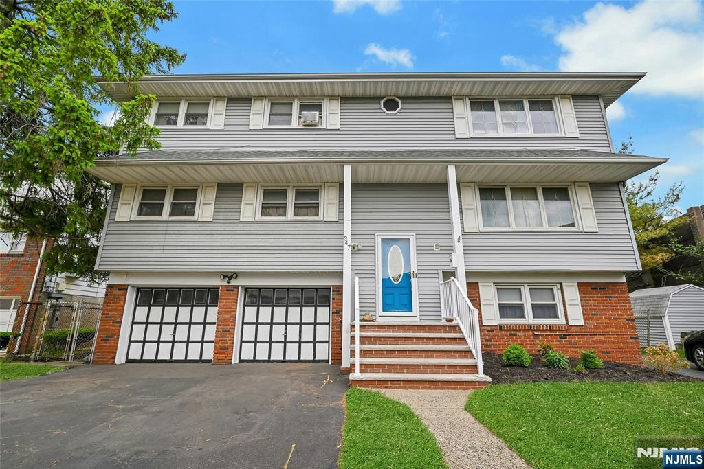 347 Chestnut Avenue Property Photo 1