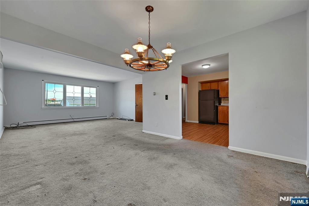 347 Chestnut Avenue Property Photo 4