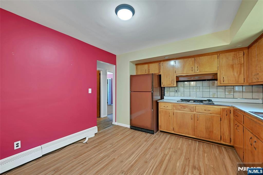 347 Chestnut Avenue Property Photo 6