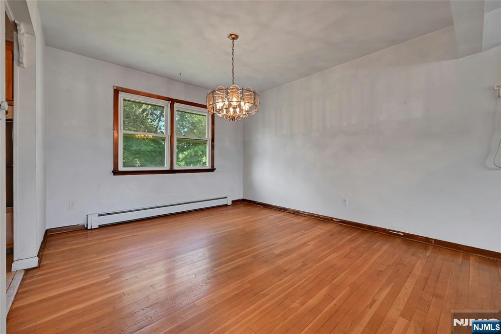 347 Chestnut Avenue Property Photo 14