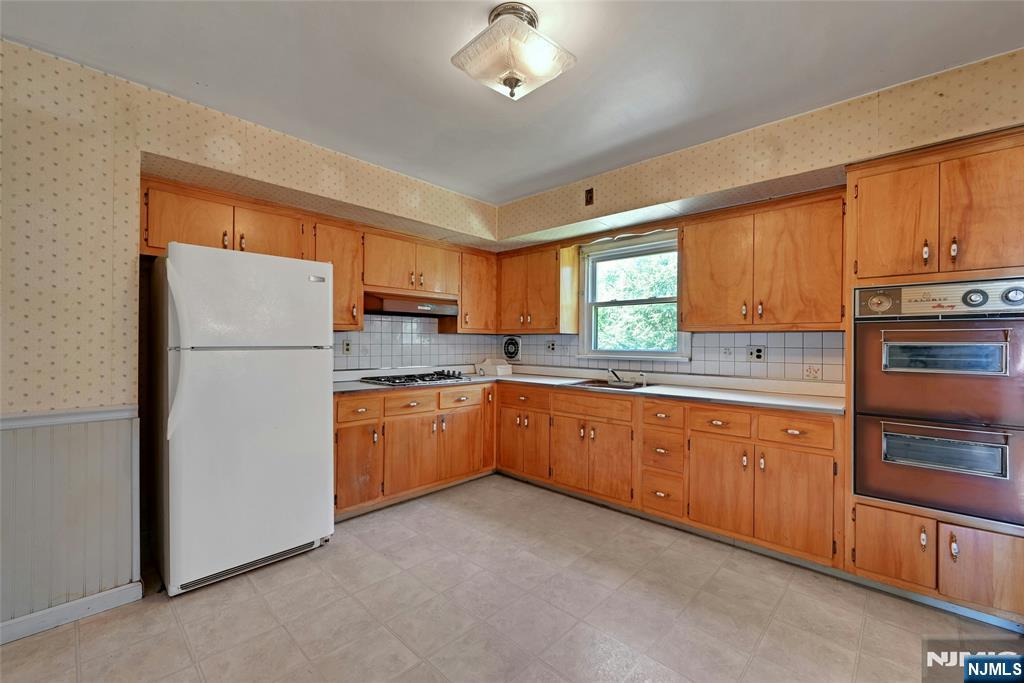347 Chestnut Avenue Property Photo 16