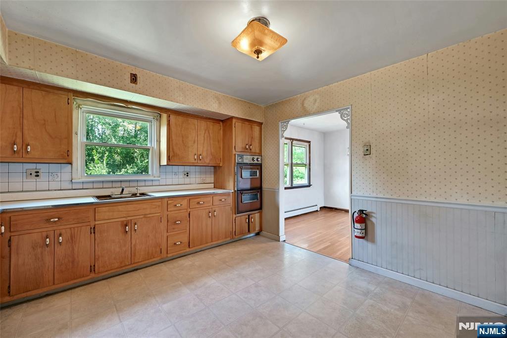 347 Chestnut Avenue Property Photo 17