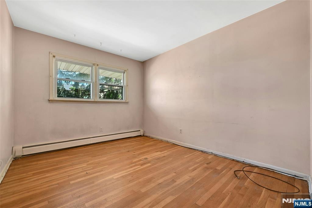 347 Chestnut Avenue Property Photo 20