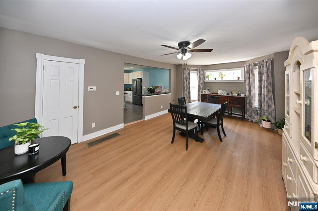 51 High Property Photo 6