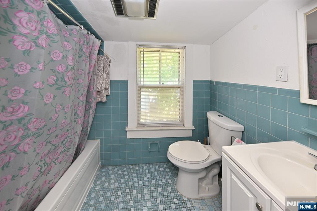 51 High Property Photo 18