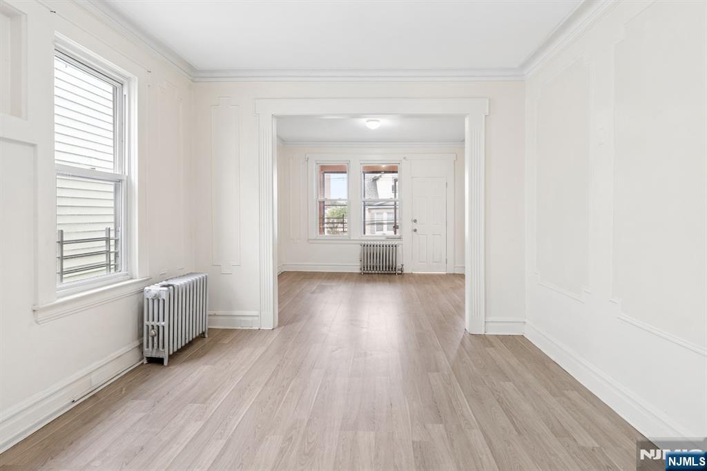 362 Myrtle Avenue 2nd Floor Property Photo 5