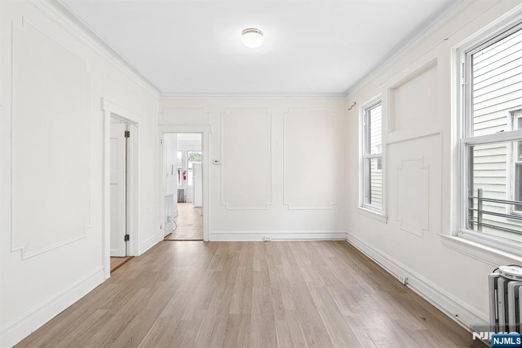 362 Myrtle Avenue 2nd Floor Property Photo 6