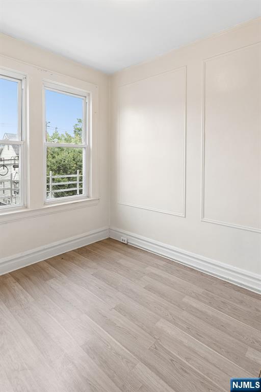 362 Myrtle Avenue 2nd Floor Property Photo 9