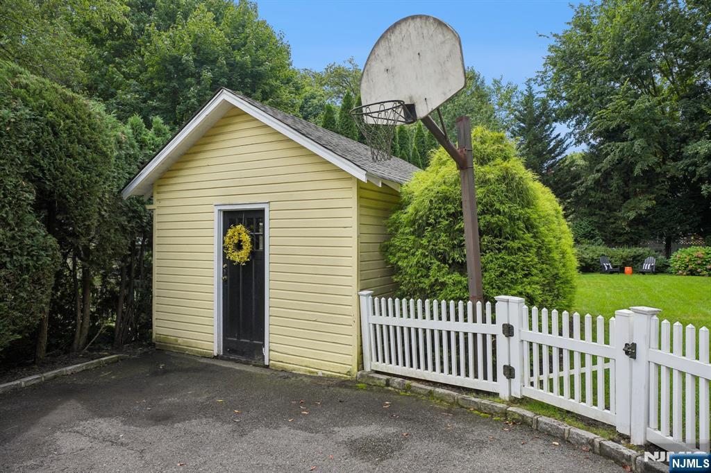 104 Wildwood Avenue Property Photo 33