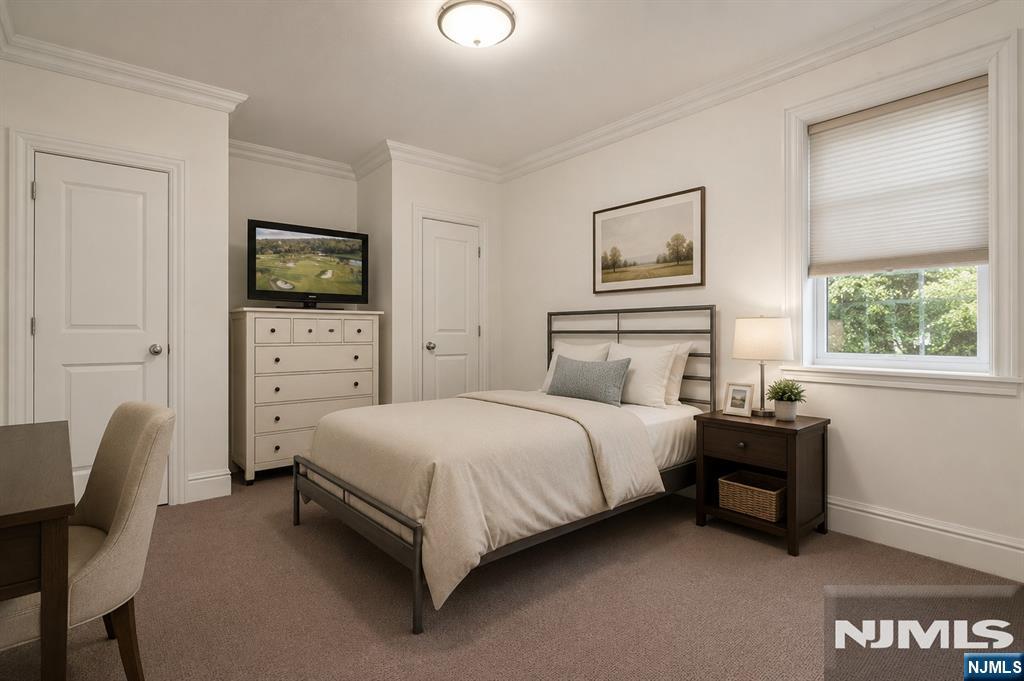 124 Essex Drive Property Photo 34
