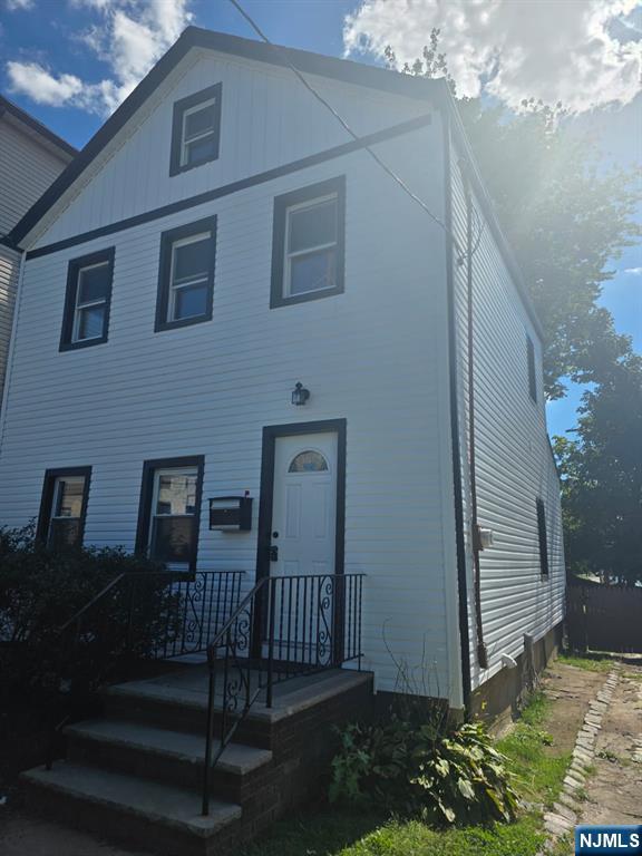 34 Willow Street Property Photo 1