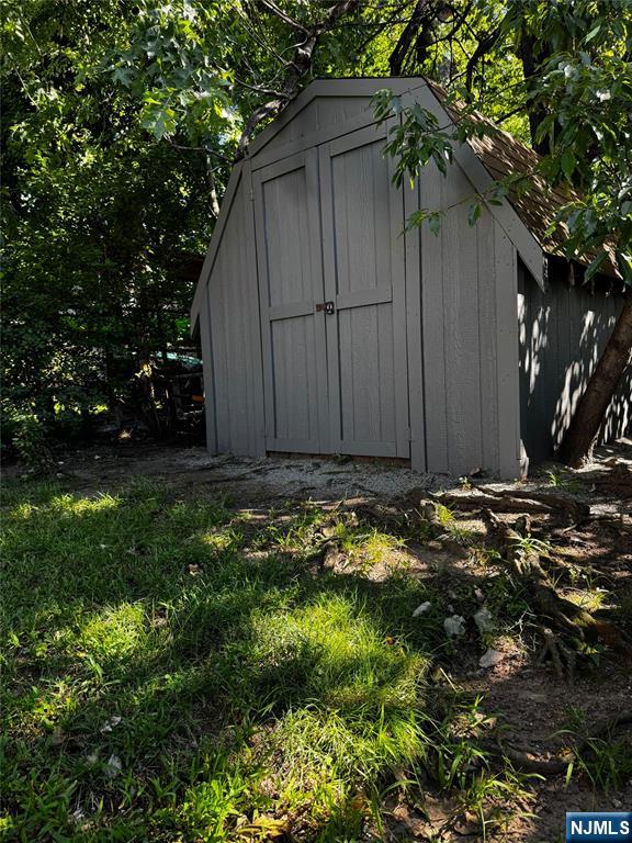 34 Willow Street Property Photo 21