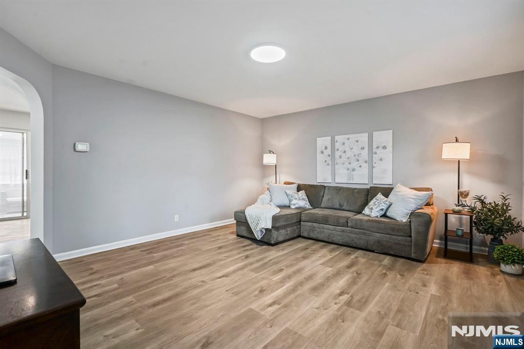 15 Oak Ridge Avenue Property Photo 5
